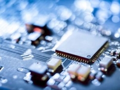 AI and Human Expertise.